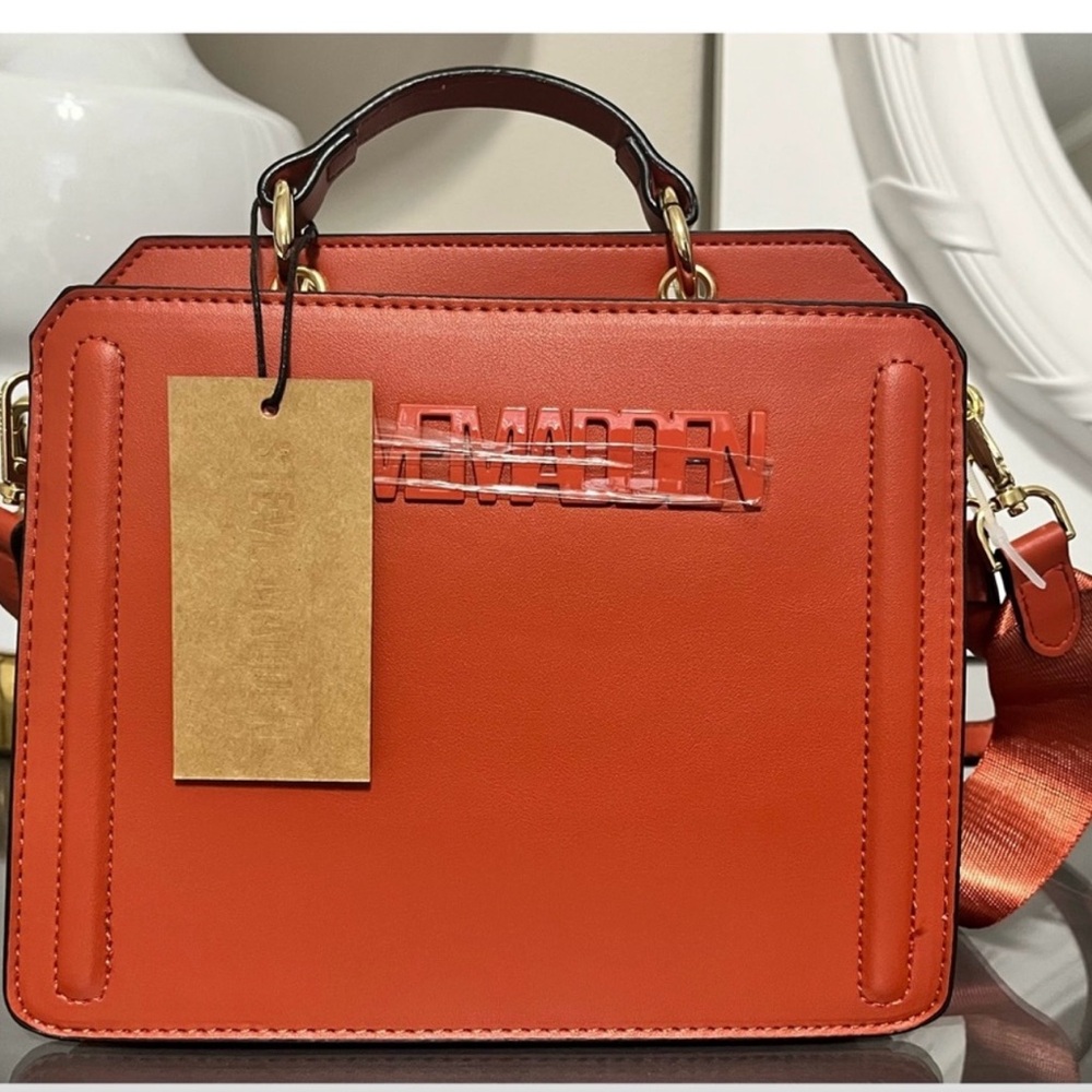 Steve Madden Bevelyn crossbody NWT